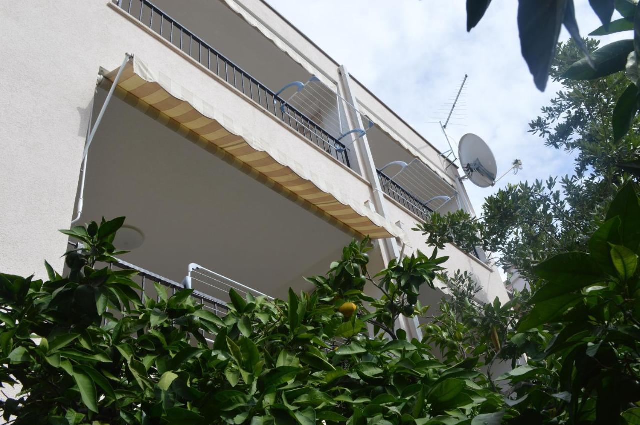 Apartments With A Parking Space Makarska - 11361 Buitenkant foto